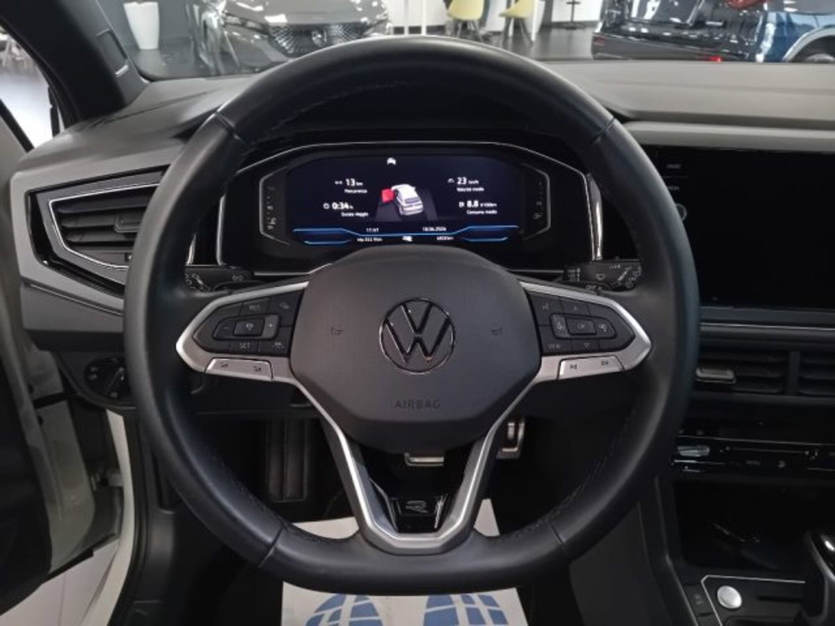Volkswagen Taigo 1.5 tsi R-Line 150cv dsg (13)