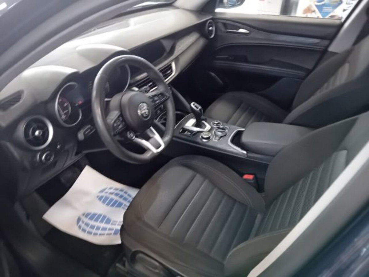 Alfa Romeo Stelvio Stelvio 2.2 Turbodiesel 160 CV AT8 RWD Super Business (12)