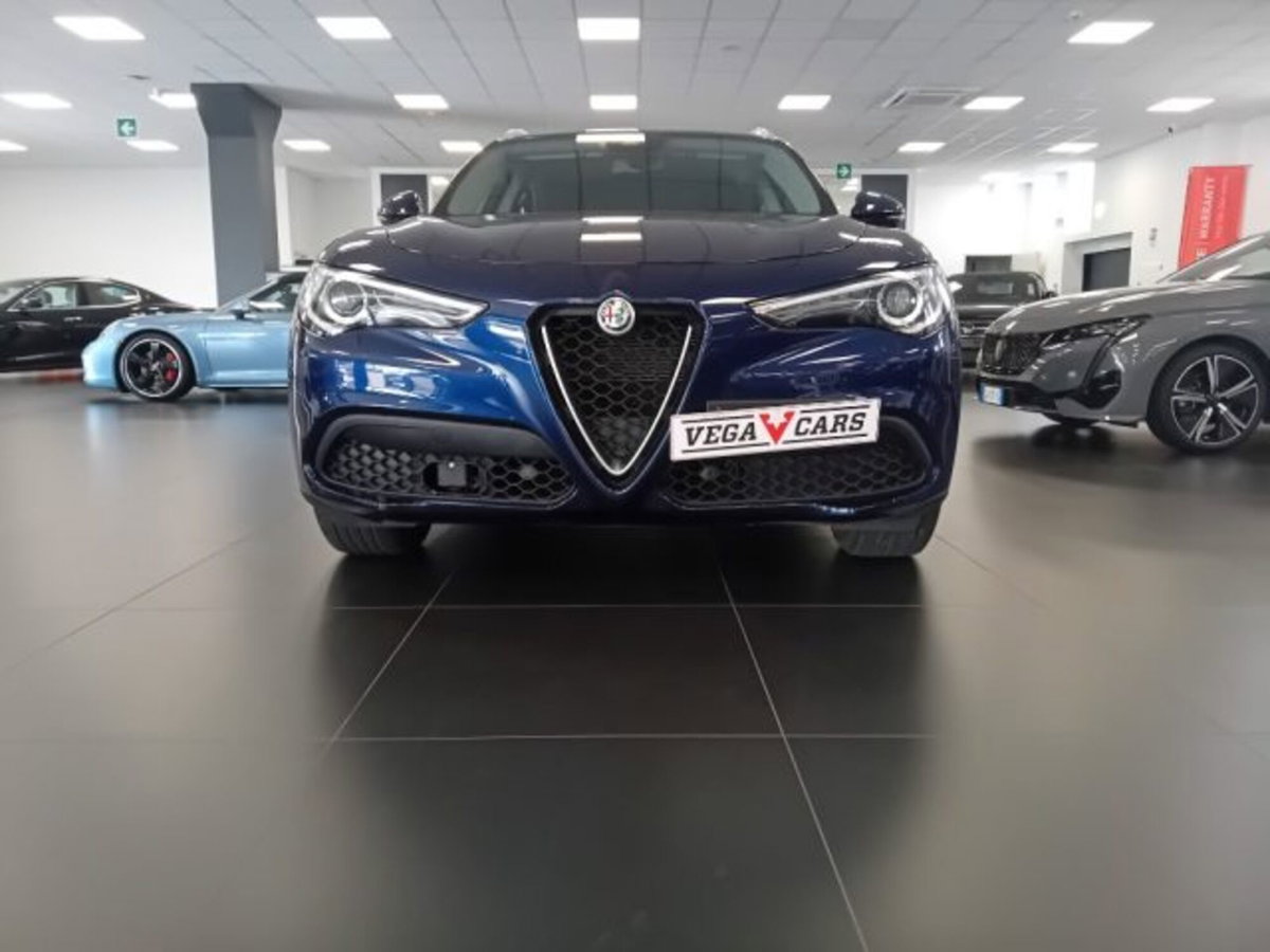 Alfa Romeo Stelvio Stelvio 2.2 Turbodiesel 160 CV AT8 RWD Super Business (2)