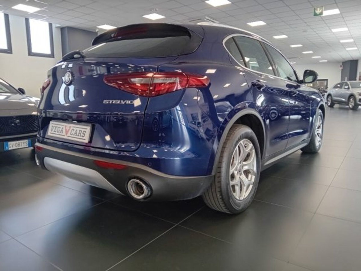 Alfa Romeo Stelvio Stelvio 2.2 Turbodiesel 160 CV AT8 RWD Super Business (8)