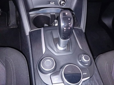 Alfa Romeo Stelvio Stelvio 2.2 Turbodiesel 190 CV AT8 RWD Business (16)