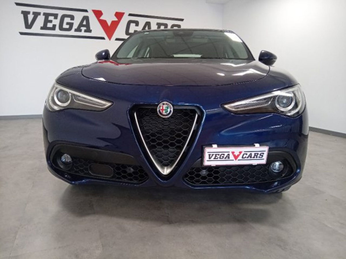 Alfa Romeo Stelvio Stelvio 2.2 Turbodiesel 190 CV AT8 RWD Business (2)