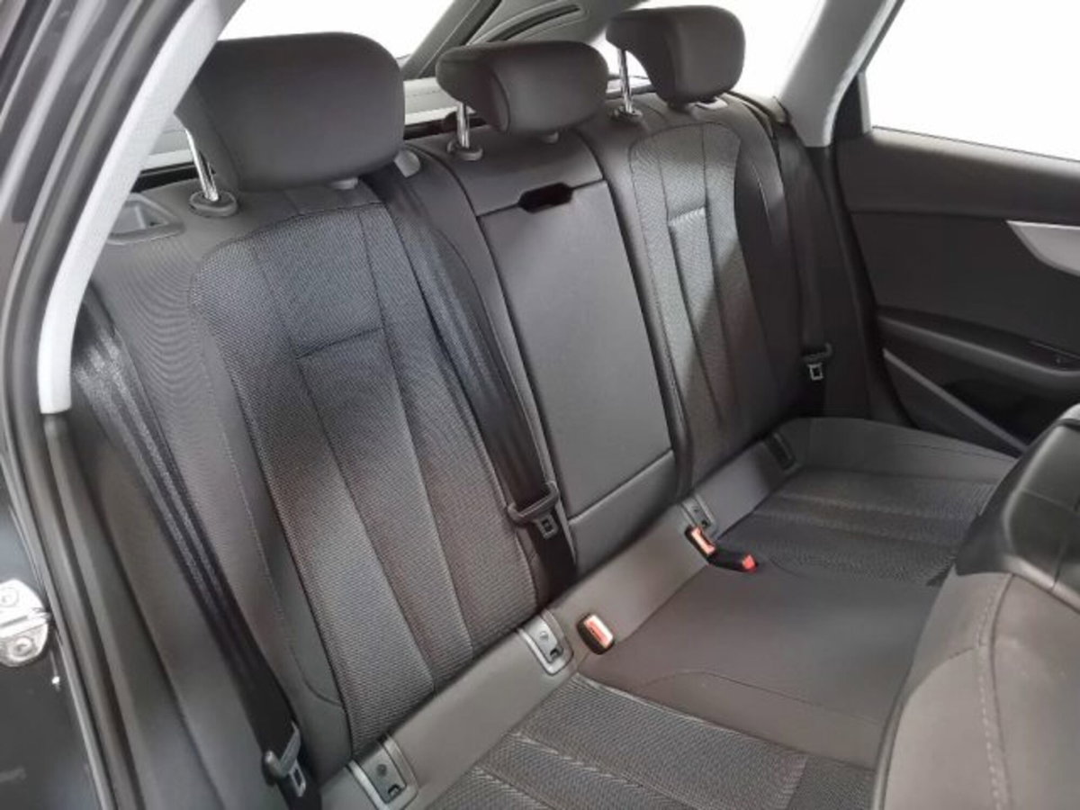 Audi A4 Avant 40 TDI quattro S tronic Business Advanced (12)