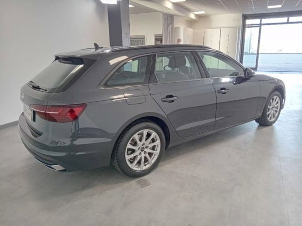 Audi A4 Avant 40 TDI quattro S tronic Business Advanced (5)