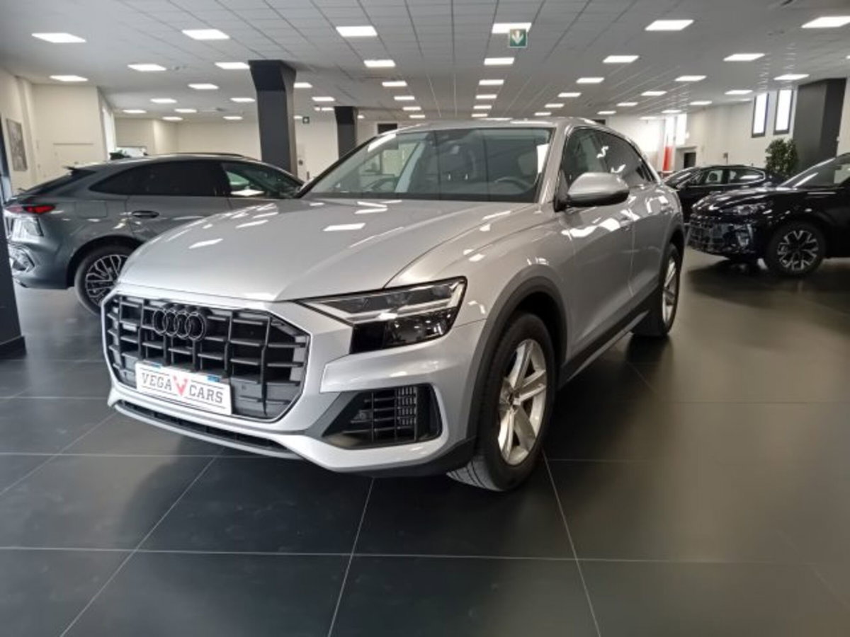 Audi Q8 Q8 55 TFSI quattro tiptronic Sport