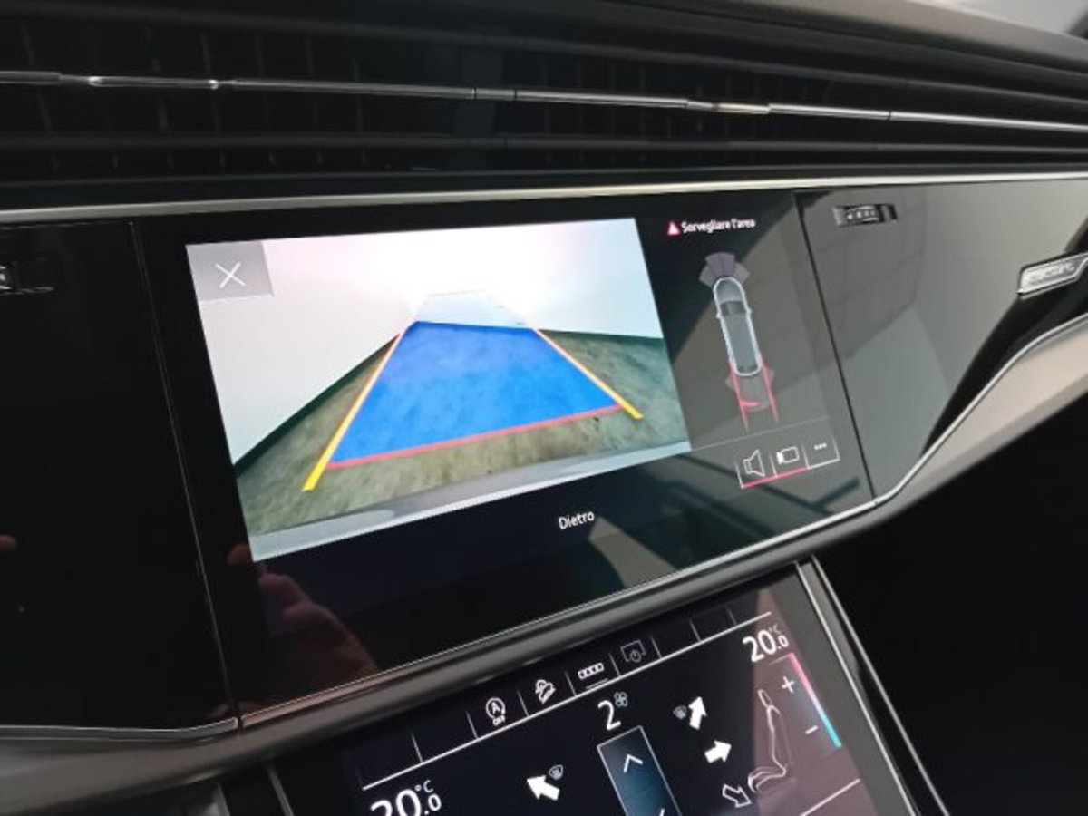 Audi Q8 Q8 55 TFSI quattro tiptronic Sport (18)
