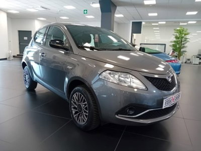 Lancia Ypsilon 0.9 TwinAir 5 porte Metano Ecochic Gold (3)