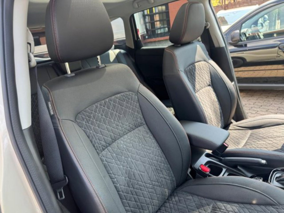 Suzuki Vitara 1.4h Starview 4wd allgrip 110cv at (15)