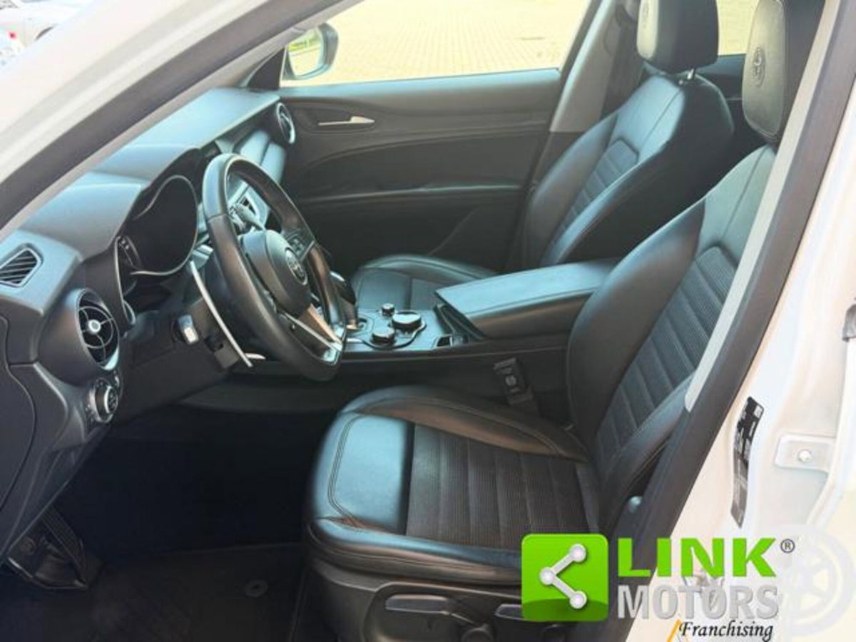 Alfa Romeo Stelvio Stelvio 2.2 Turbodiesel 210 CV AT8 Q4 Executive (10)