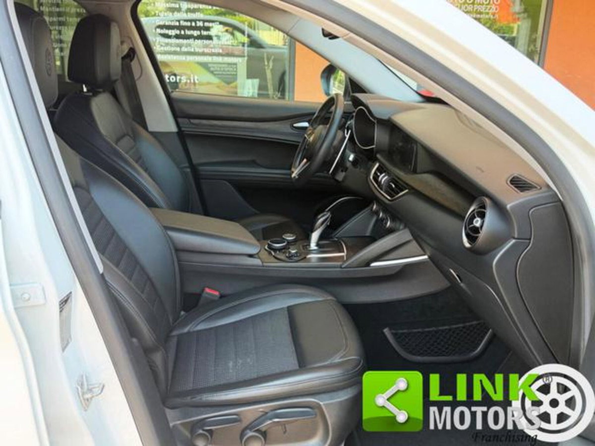 Alfa Romeo Stelvio Stelvio 2.2 Turbodiesel 210 CV AT8 Q4 Executive (12)