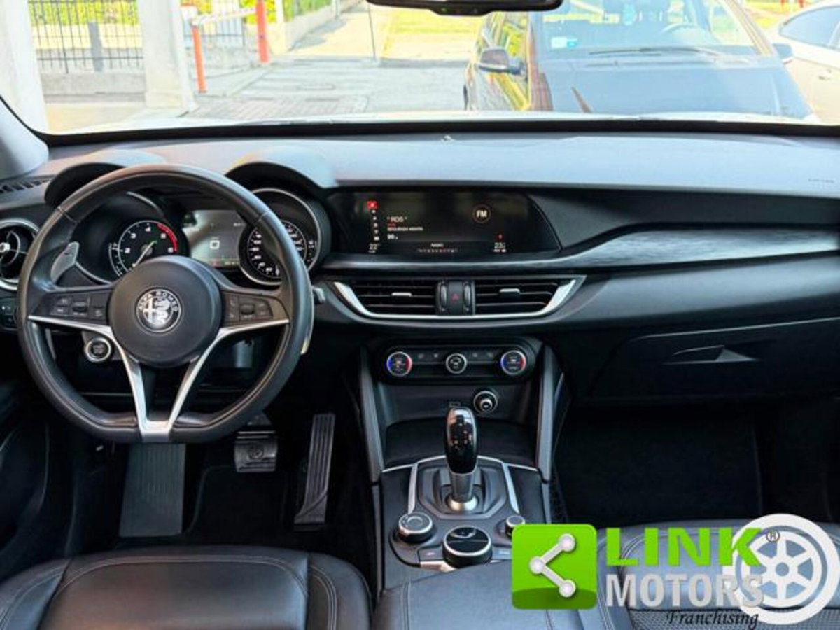 Alfa Romeo Stelvio Stelvio 2.2 Turbodiesel 210 CV AT8 Q4 Executive (15)