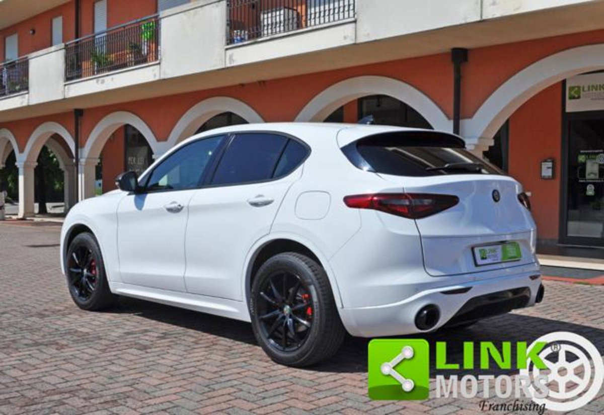 Alfa Romeo Stelvio Stelvio 2.2 Turbodiesel 210 CV AT8 Q4 Executive (3)