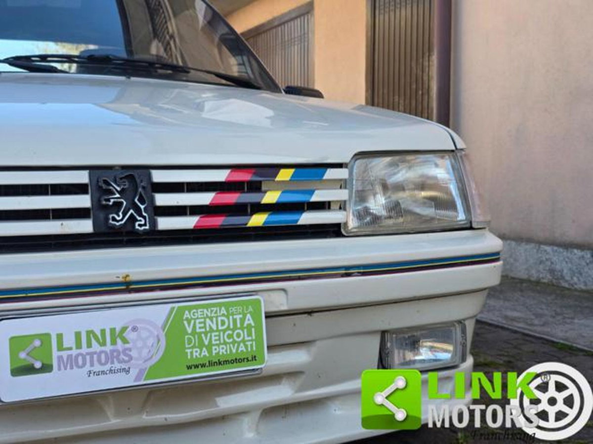 Peugeot 205 3 porte Rallye (13)