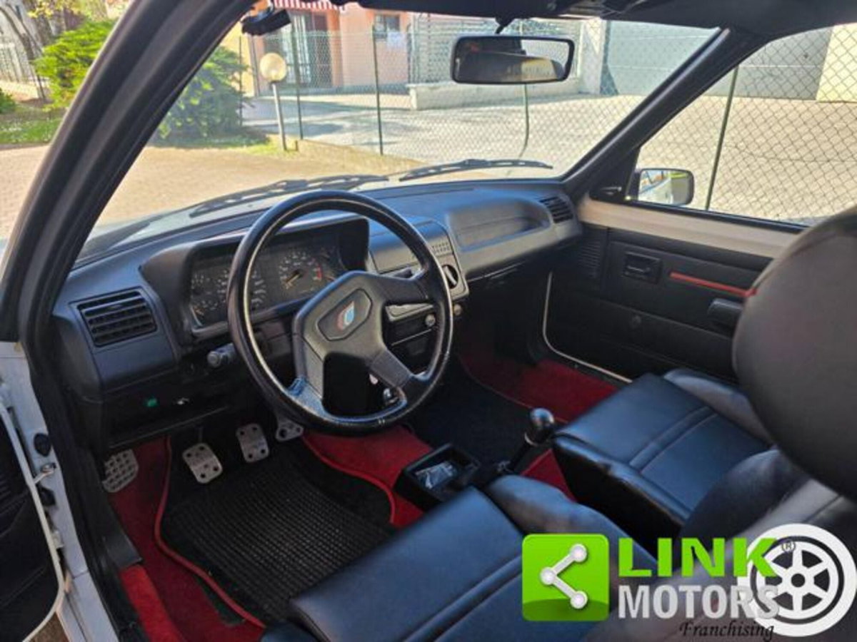 Peugeot 205 3 porte Rallye (6)