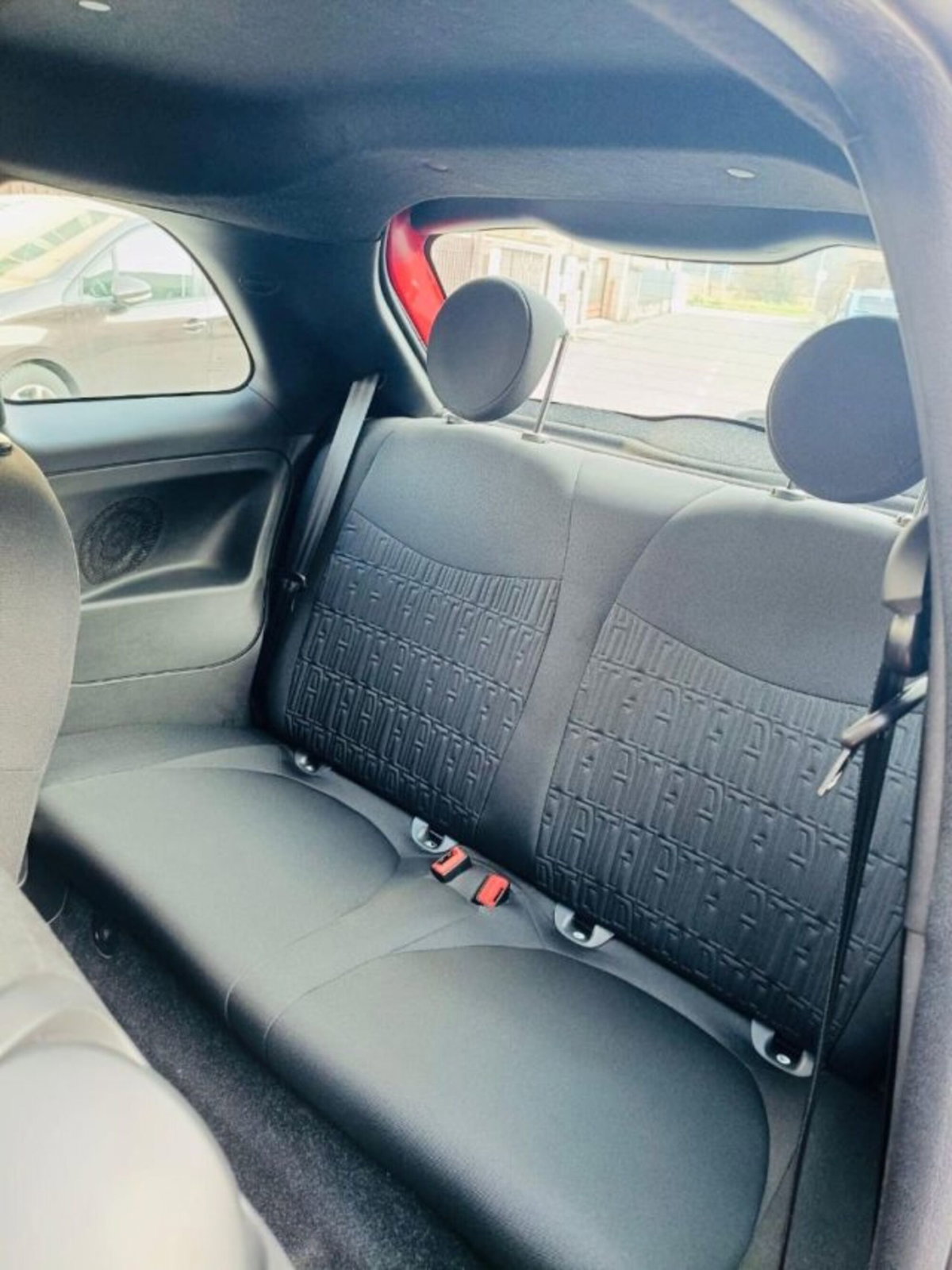Fiat 500 1.0 Hybrid Red (9)