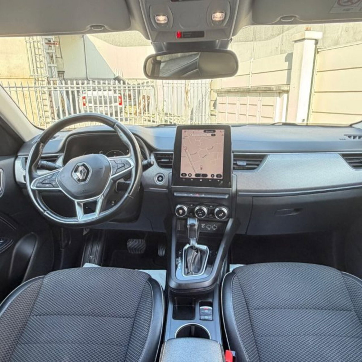 Renault Arkana E-Tech 145 CV Intens (7)