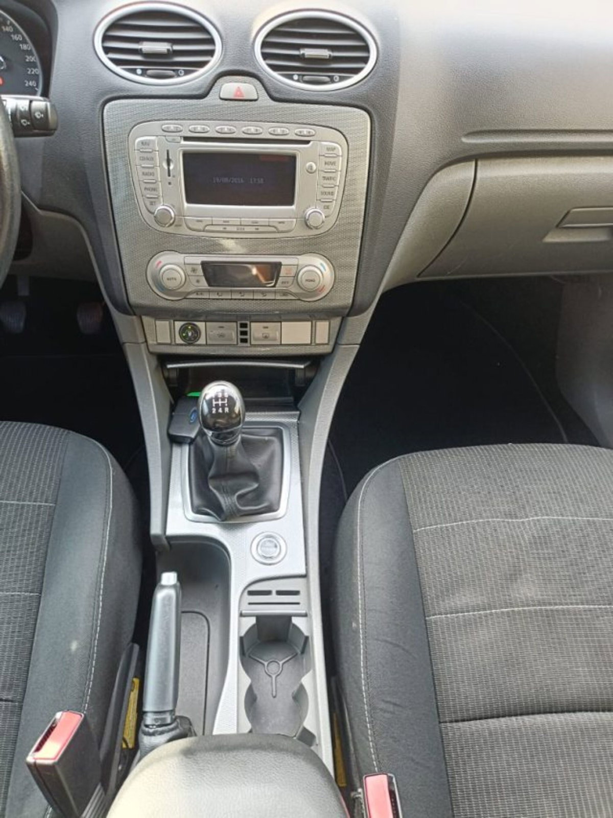 Ford Focus 1.6 (115CV) 5p. Bz.- GPL Ikon (11)