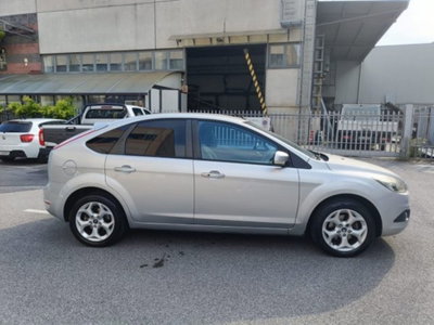 Ford Focus 1.6 (115CV) 5p. Bz.- GPL Ikon (3)