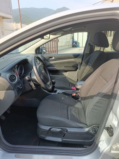 Ford Focus 1.6 (115CV) 5p. Bz.- GPL Ikon (7)