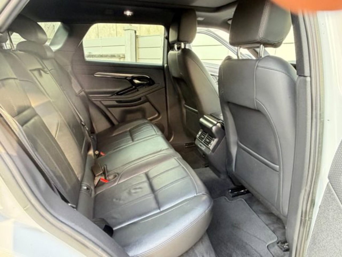 Land Rover Range Rover Evoque 2.0D I4 204 CV AWD Auto R-Dynamic (9)