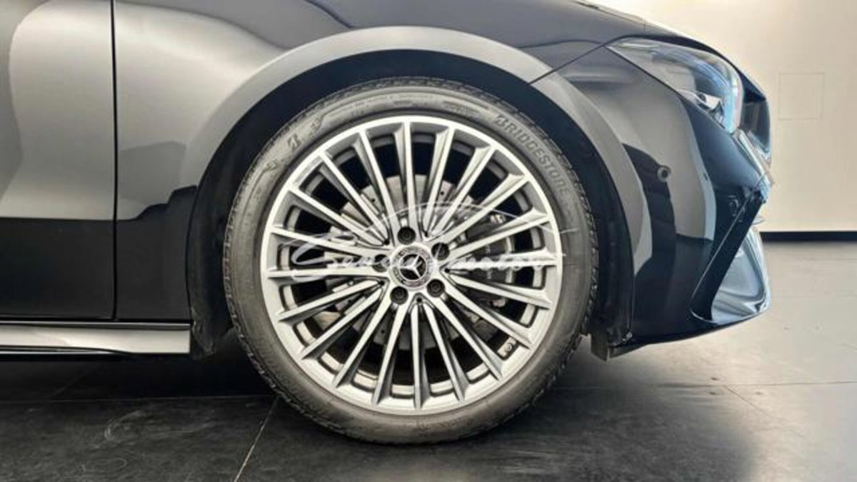 Mercedes-Benz CLA Shooting Brake 200 AMG Line Premium Plus auto (4)