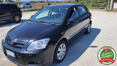 Toyota Corolla 1.4i 16V cat 5 porte Sol usata