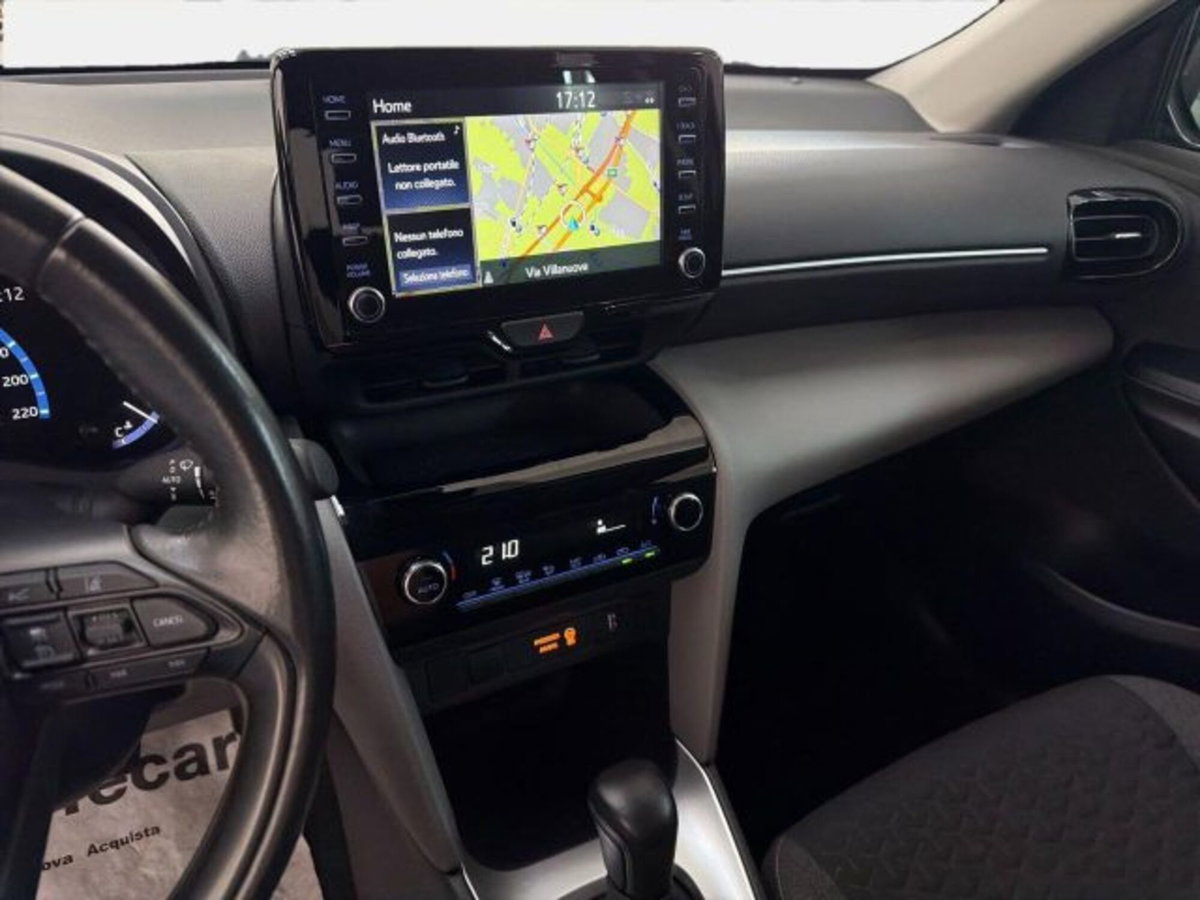 Toyota Yaris Cross 1.5h GR Sport Black Sky fwd 116cv e-cvt (10)