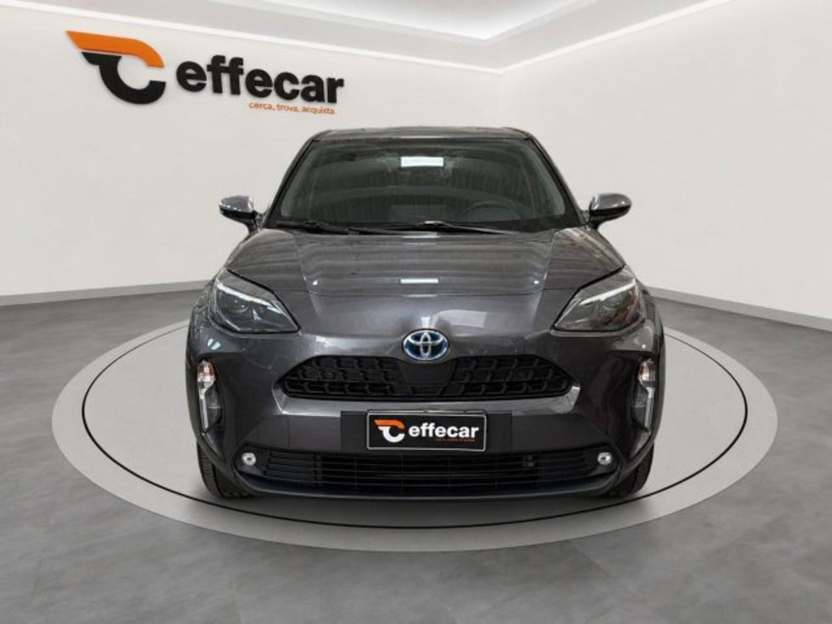 Toyota Yaris Cross 1.5h GR Sport Black Sky fwd 116cv e-cvt (2)