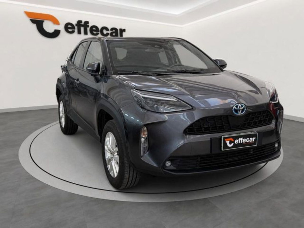 Toyota Yaris Cross 1.5h GR Sport Black Sky fwd 116cv e-cvt (3)