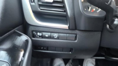 Nissan Qashqai 1.3 DIG-T 140 CV Business (8)