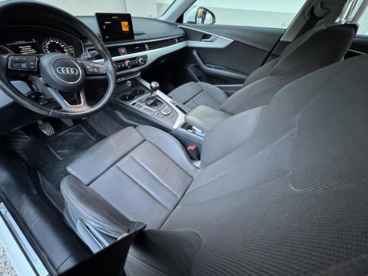 Audi A4 Avant 2.0 TDI 150 CV (12)