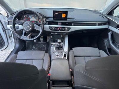 Audi A4 Avant 2.0 TDI 150 CV (13)