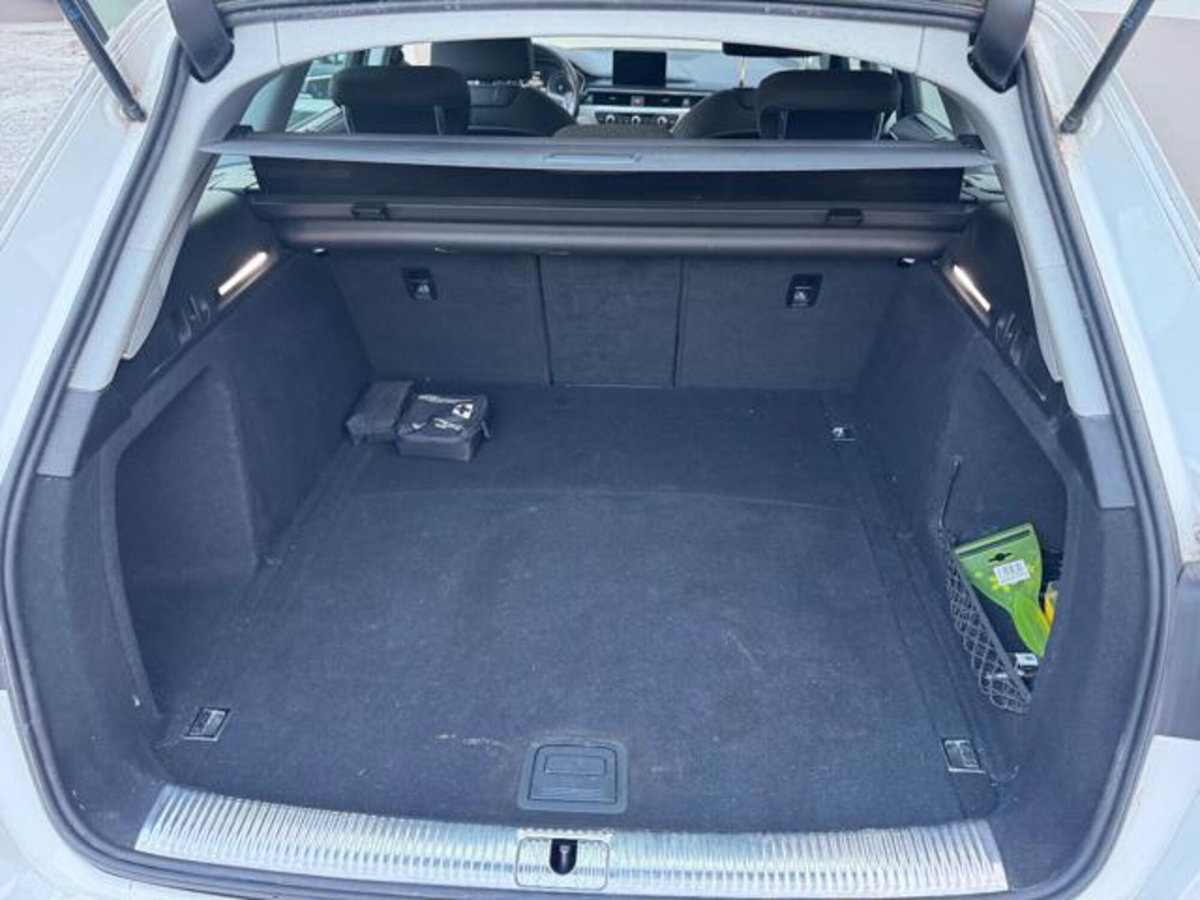 Audi A4 Avant 2.0 TDI 150 CV (15)