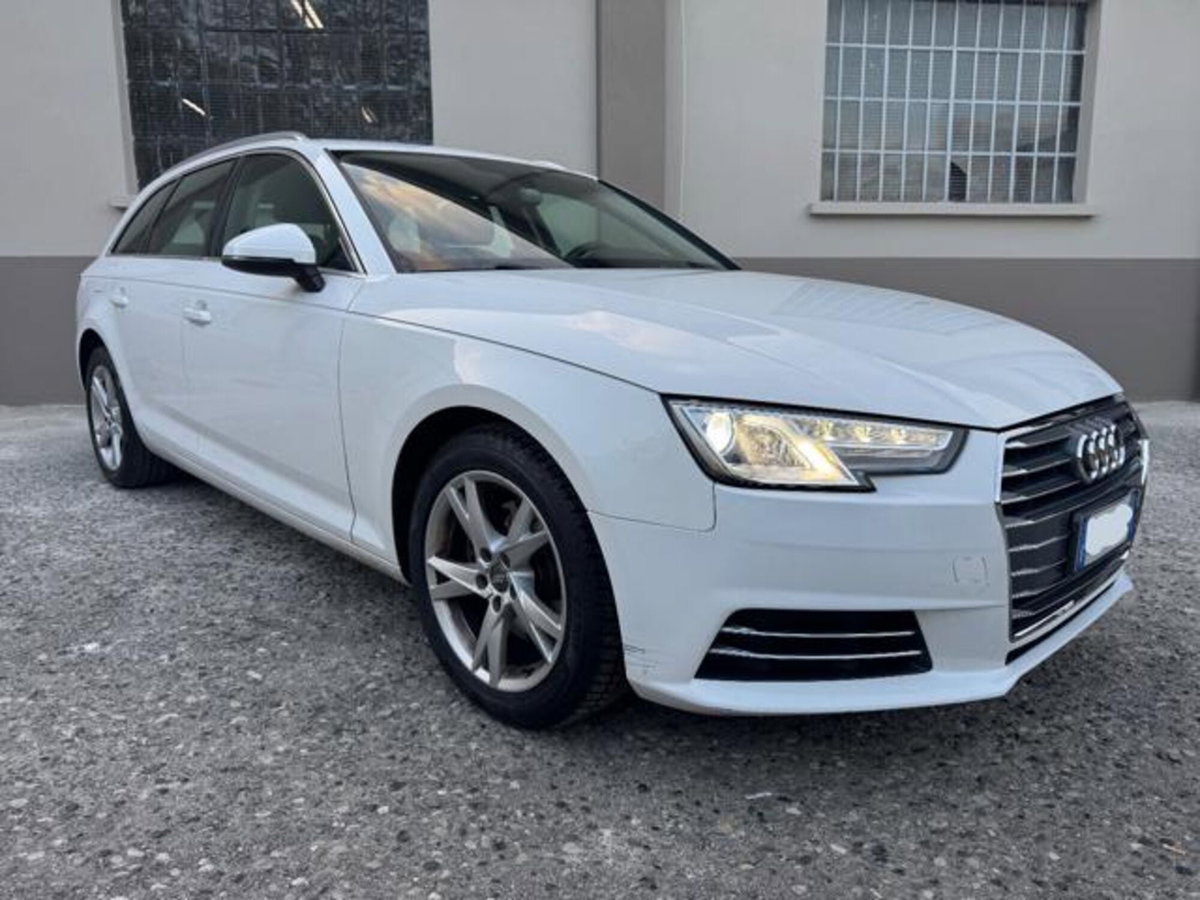 Audi A4 Avant 2.0 TDI 150 CV (3)