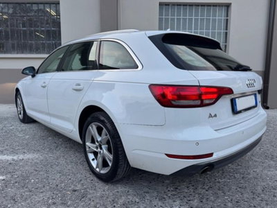 Audi A4 Avant 2.0 TDI 150 CV (6)