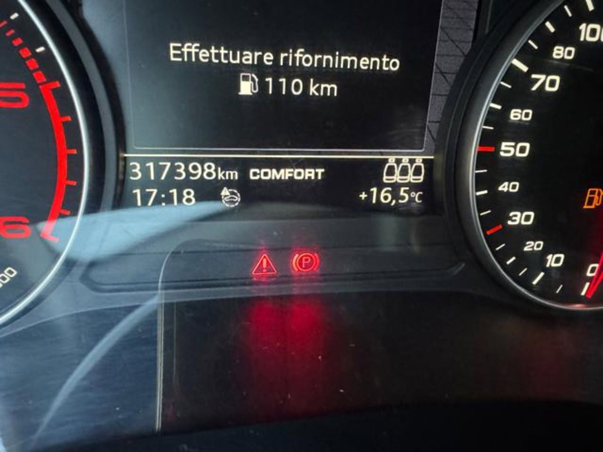 Audi A4 Avant 2.0 TDI 150 CV (7)