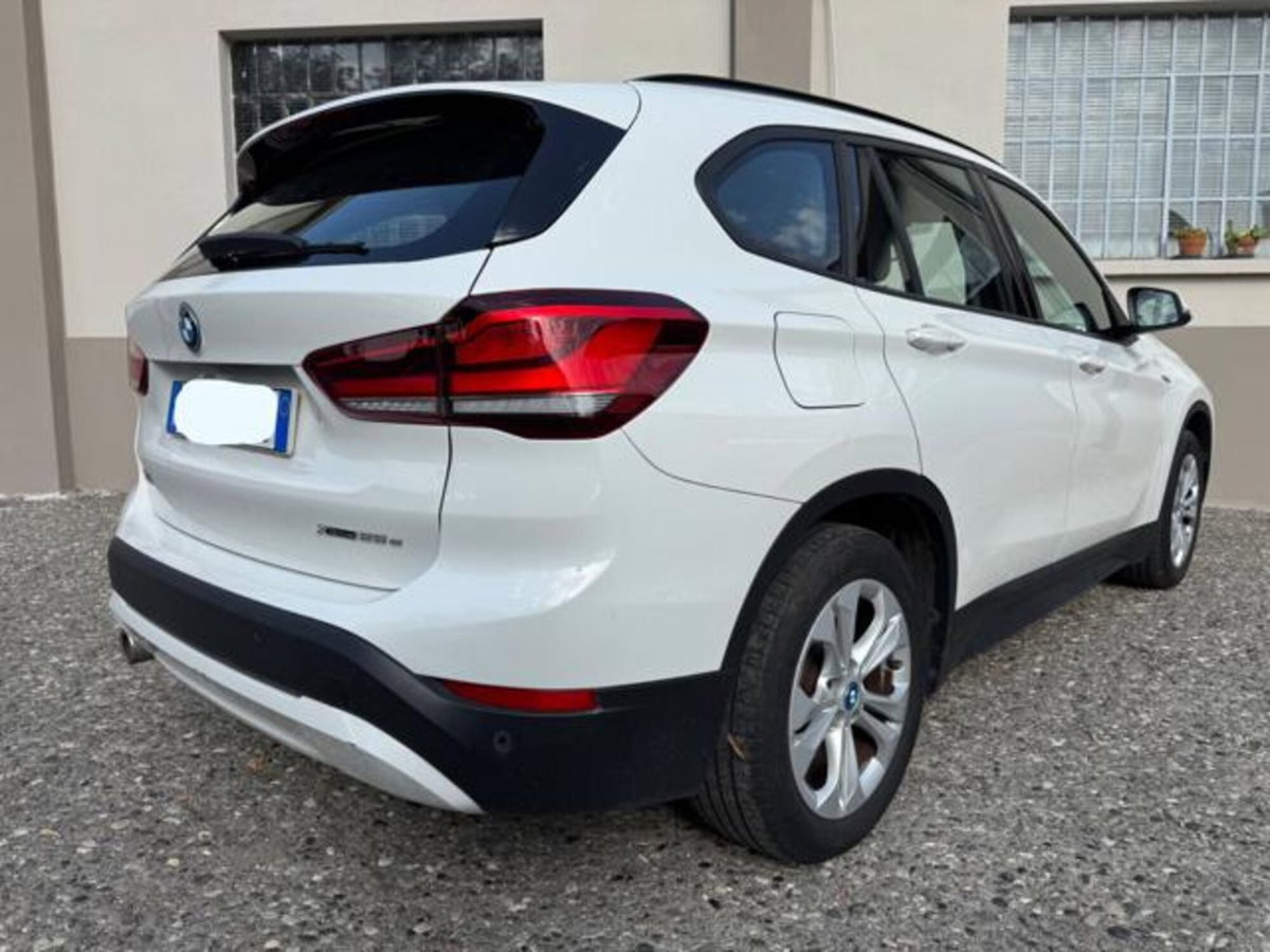 BMW X1 xDrive25e Business Advantage (5)