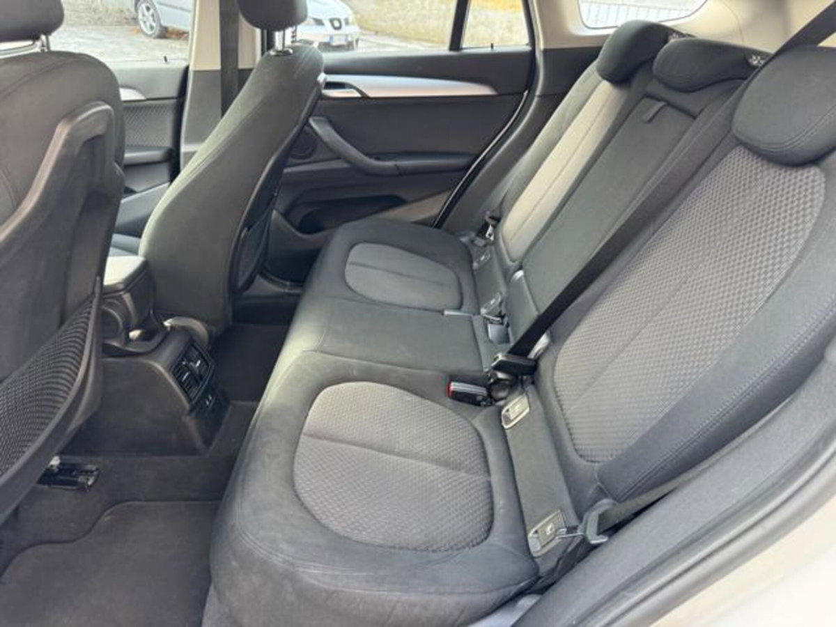 BMW X1 xDrive25e Business Advantage (9)