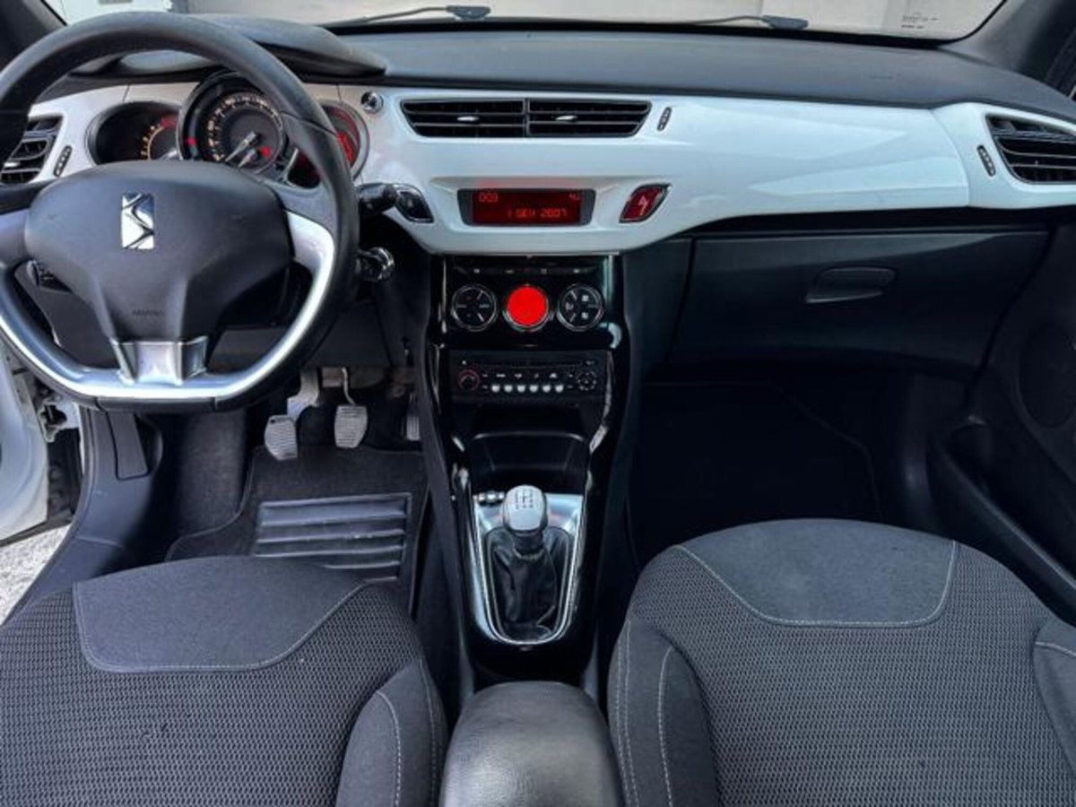 Ds DS 3 Coupé DS 3 1.6 e-HDi 90 airdream CMP6 Just Black (10)