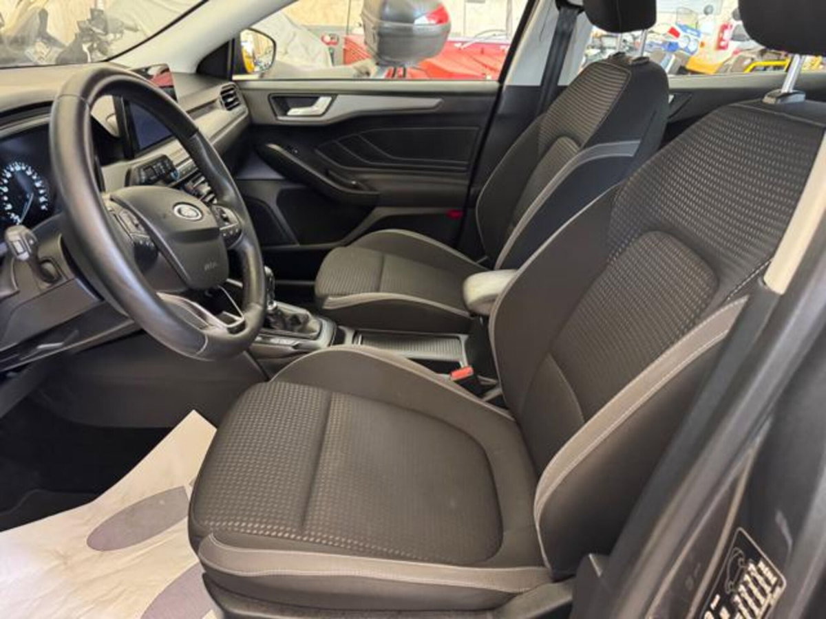 Ford Focus Station Wagon 1.5 EcoBlue 120 CV automatico SW Business (10)