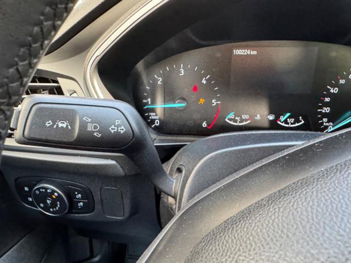 Ford Focus Station Wagon 1.5 EcoBlue 120 CV automatico SW Business (18)