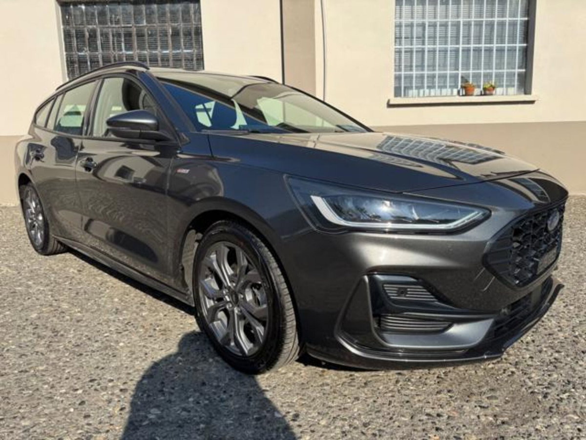 Ford Focus Station Wagon 1.0 EcoBoost Hybrid 125CV Powershift SW ST-Line Design (3)
