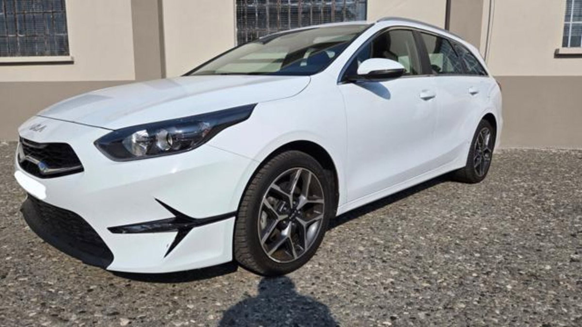 Kia Ceed Sport Wagon 1.6 CRDi 136 CV MHEV iMT SW Business Class