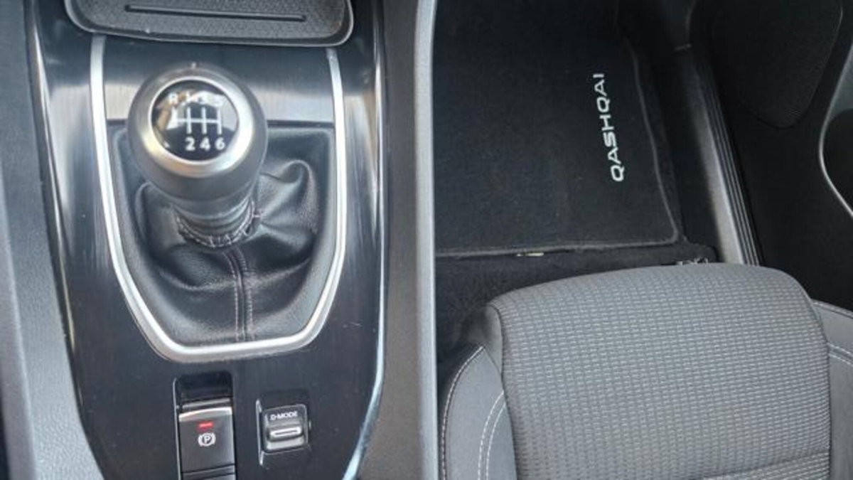 Nissan Qashqai MHEV 140 CV N-Style (13)