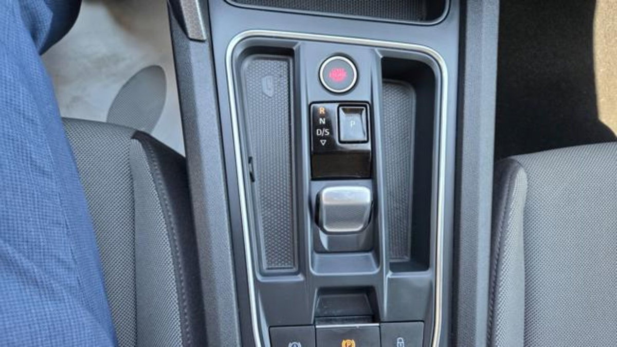 SEAT Leon ST Sportstourer 1.0 etsi Business 110cv dsg (15)