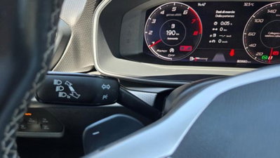 SEAT Leon ST Sportstourer 1.0 etsi Business 110cv dsg (16)