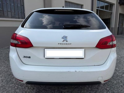 Peugeot 308 SW 1.6 HDi 92 CV Business (5)