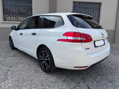 Peugeot 308 SW 1.6 HDi 92 CV Business (6)