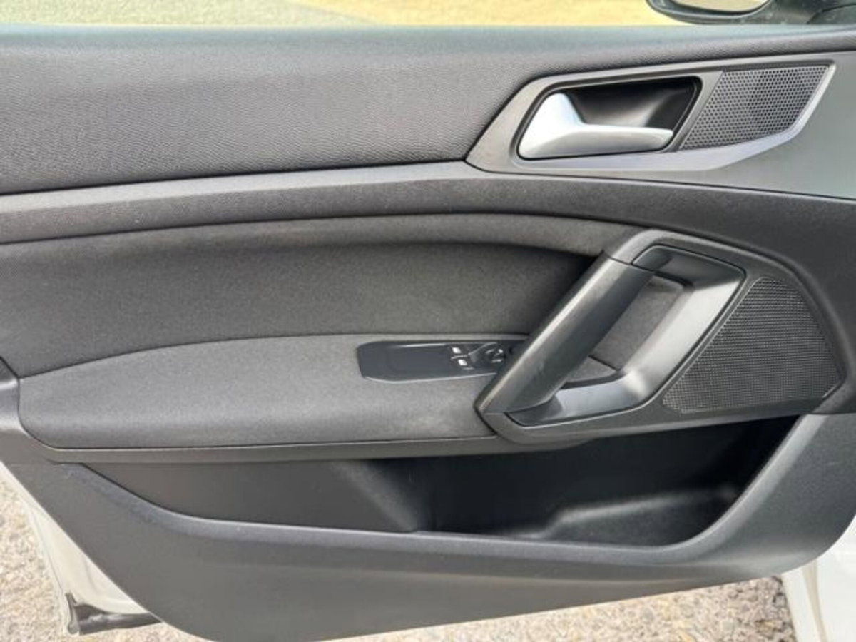 Peugeot 308 SW 1.6 HDi 92 CV Business (9)