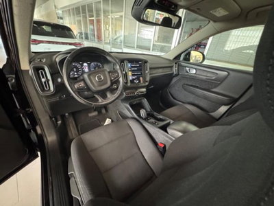 Volvo XC40 T2 automatico Core (10)